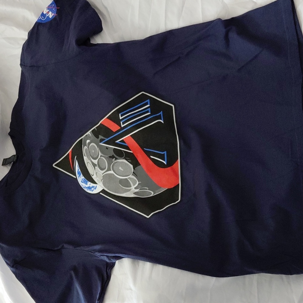 Nasa Artemis II T Shirt Mens Large Latest Space Technology Science Staff Merch - Picture 2 of 10
